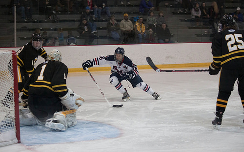 Colonials finish AIC series with 5-2 victory
