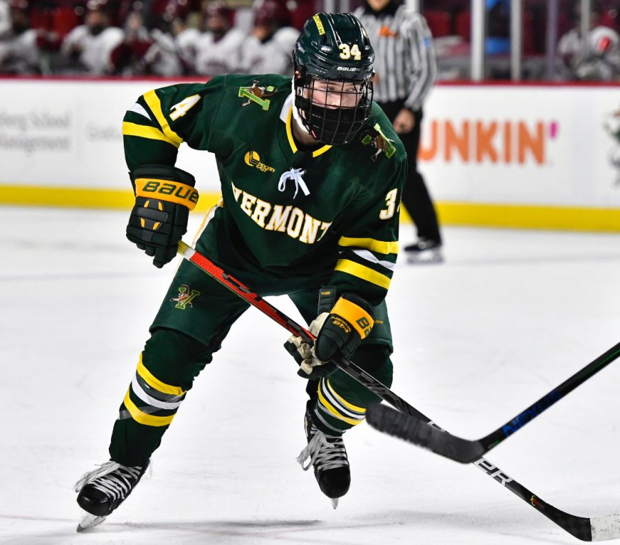 Mickey Burns has transferred into the mens hockey program from Vermont.