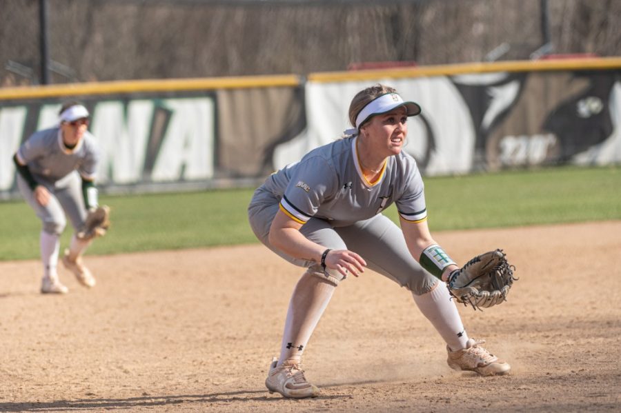 Softball added the older sister of Rachael Rhinehart, Taylor, to the roster this morning as a graduate transfer from Siena. Photo Credit: Robert Simmons/Siena Athletics