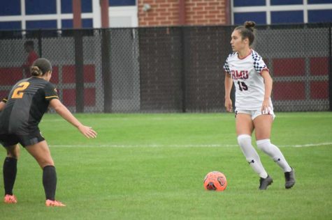 Kayla Veloso-Limas lone goal was the difference in the 1-0 win over the Retrievers