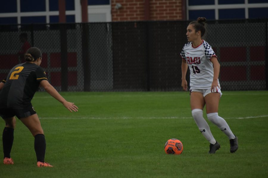 Kayla Veloso-Limas lone goal was the difference in the 1-0 win over the Retrievers