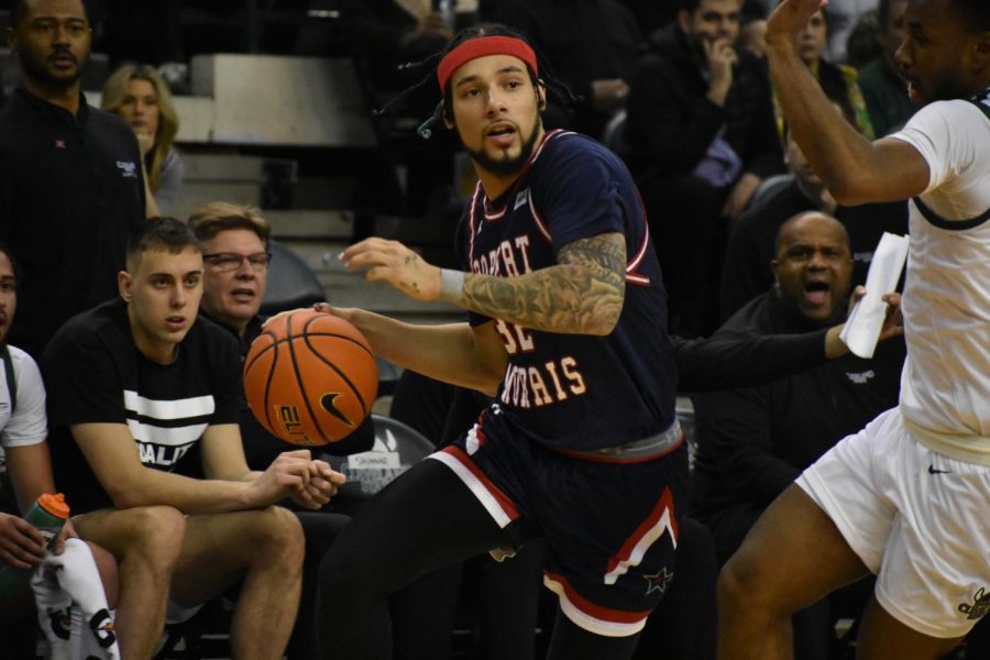 The+Colonials+dropped+their+matchup+against+Cleveland+State+57-55+on+a+last+second+tip+in+on+February+10+Photo+credit%3A+Cam+Wickline