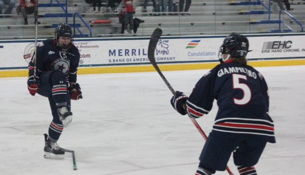 Four-Goal Third Period Lifts Women’s Hockey Over Mercyhurst in Game 1